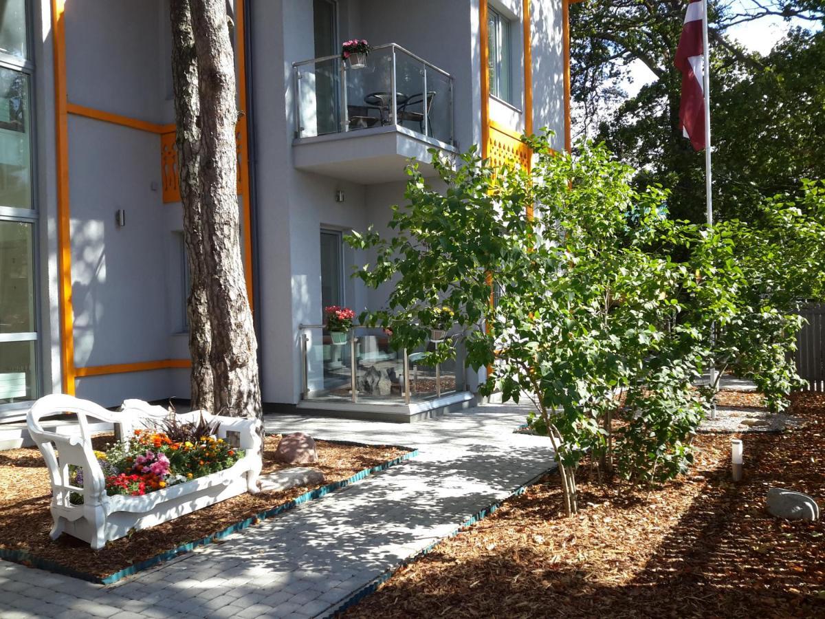 Florance With Terraces & Parking Appartement Ventspils