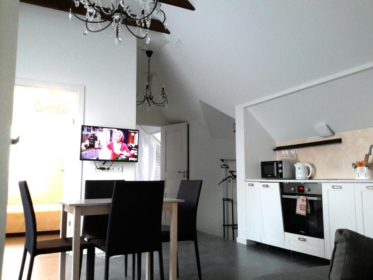 Florance With Terraces & Parking *
